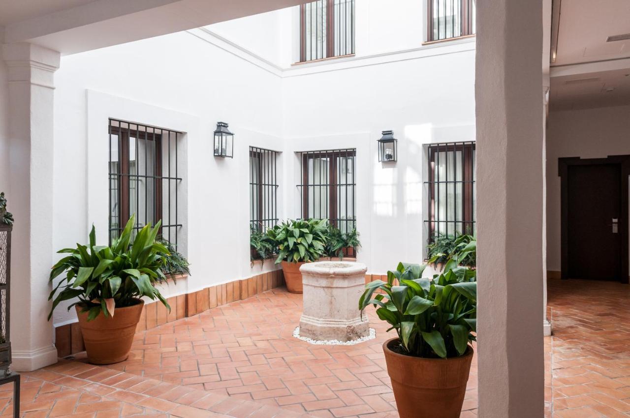 Suites Murillo Catedral Севилья Экстерьер фото