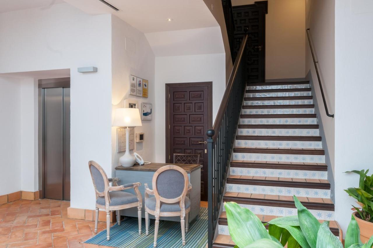 Suites Murillo Catedral Севилья Экстерьер фото