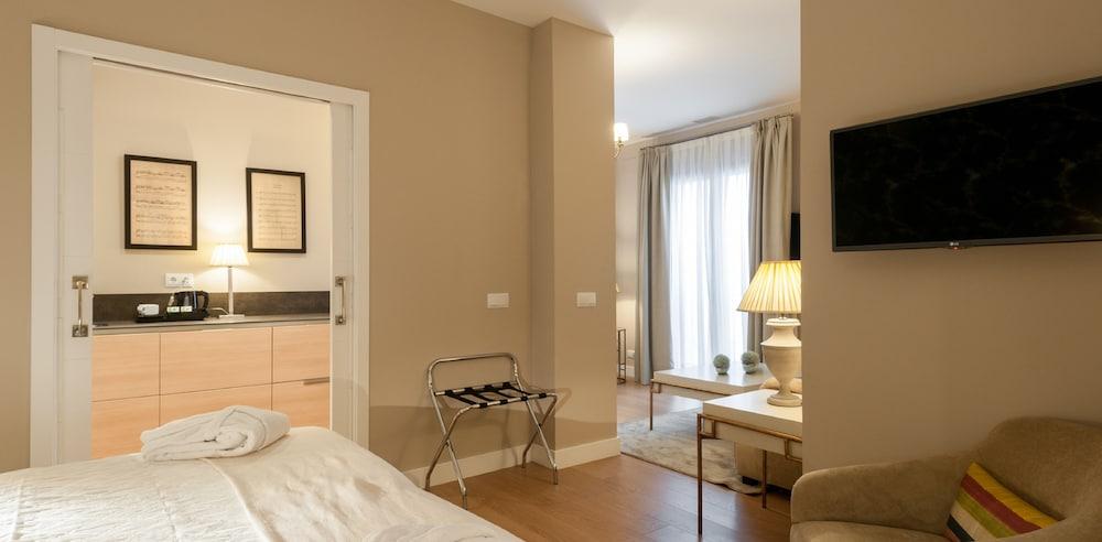 Suites Murillo Catedral Севилья Экстерьер фото